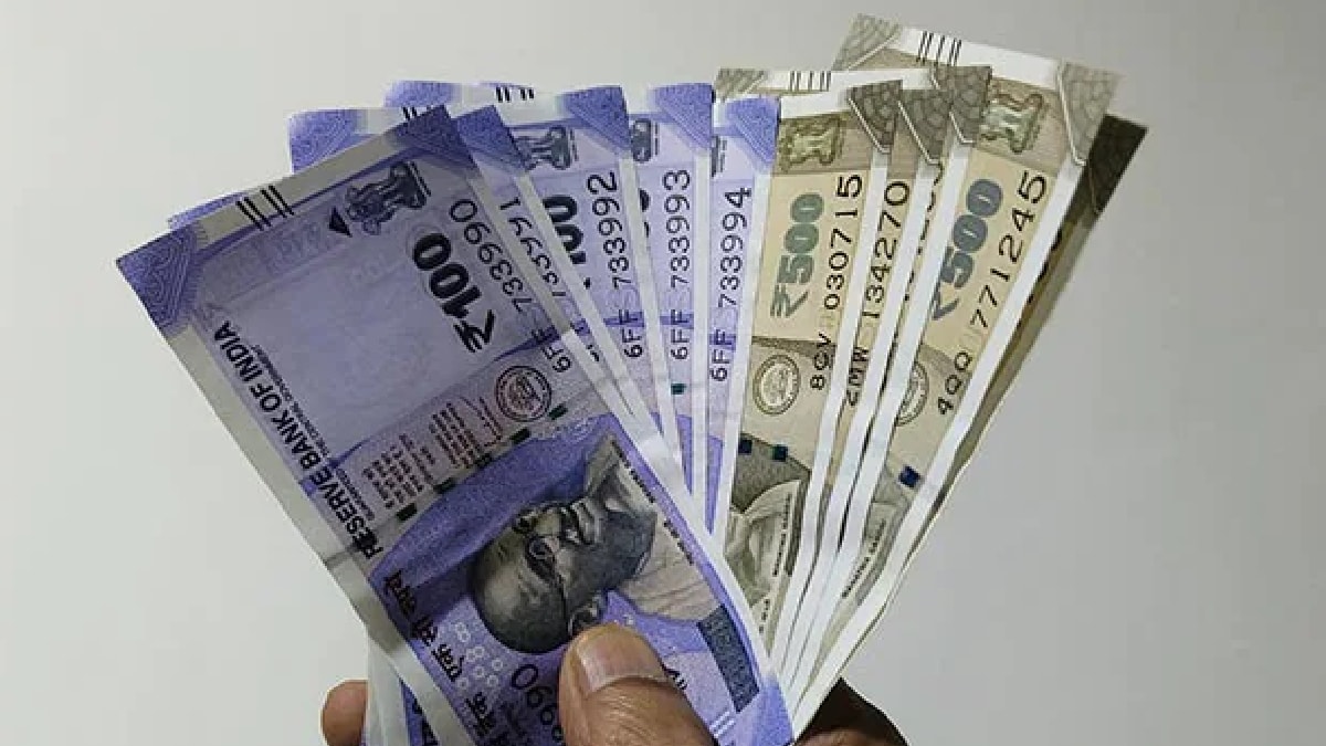 Income tax raid at Youtuber house Rs 24 lakh cash received full details