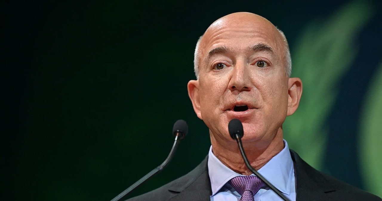 Jeff Bezos Secretly Bought 1 Share of his Own Company Amazon What could be Motive